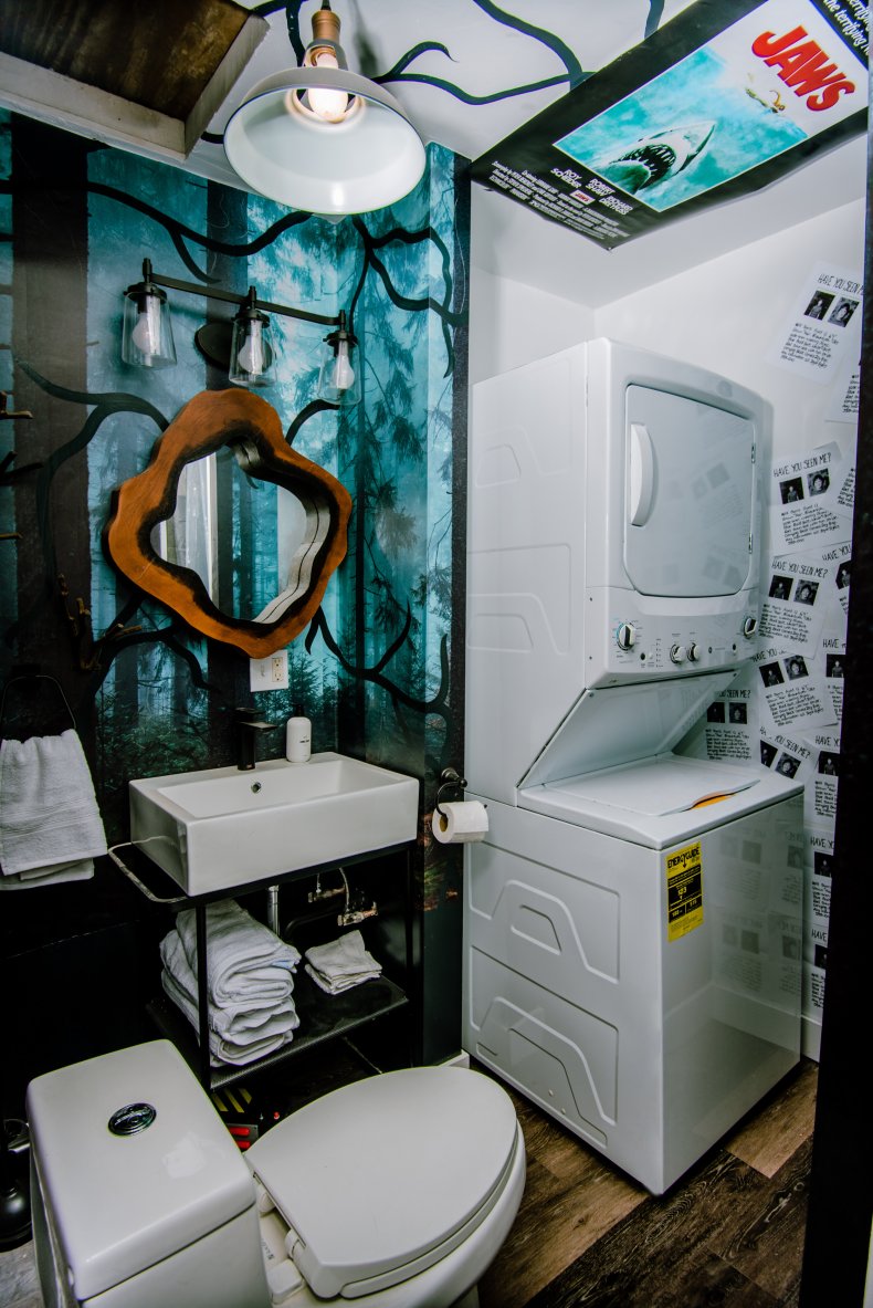 Horror Fans Will Love This Retro Movie-Inspired Home On Sale For $450,000 7 40110 Mahanoy Ln Bathroom 1