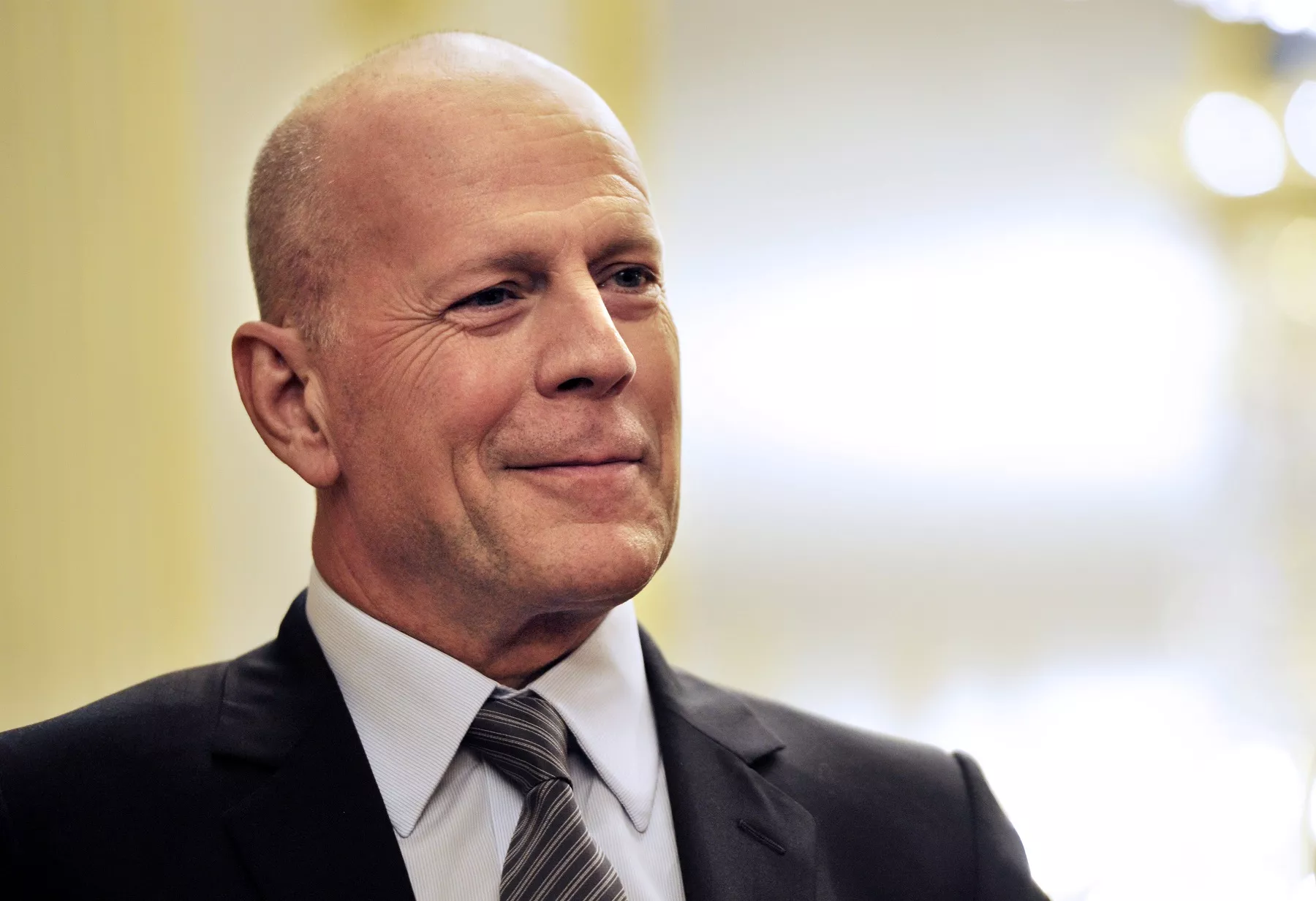 Difference Between Aphasia, Dementia Explained After Bruce Willis Diagnosis - Vimarsana News