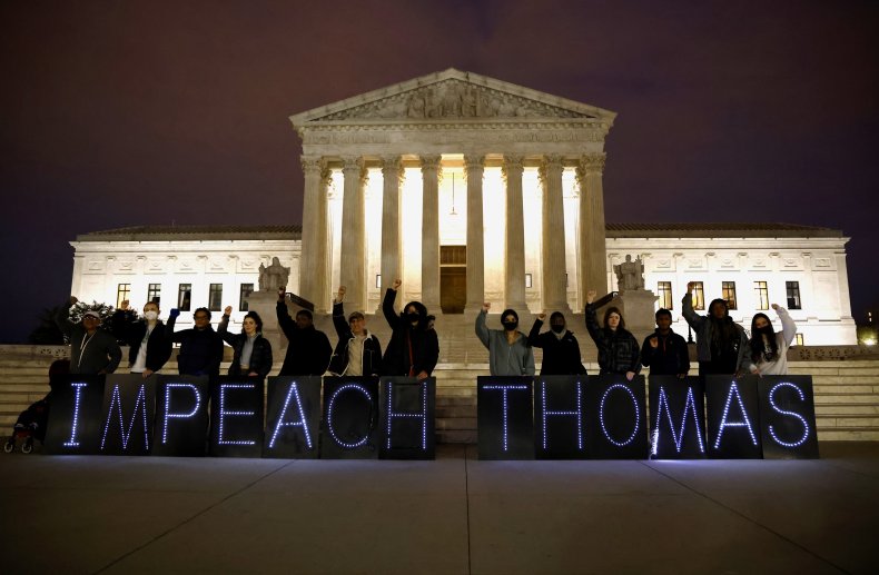 Activists call for Clarence Thomas impeachment 