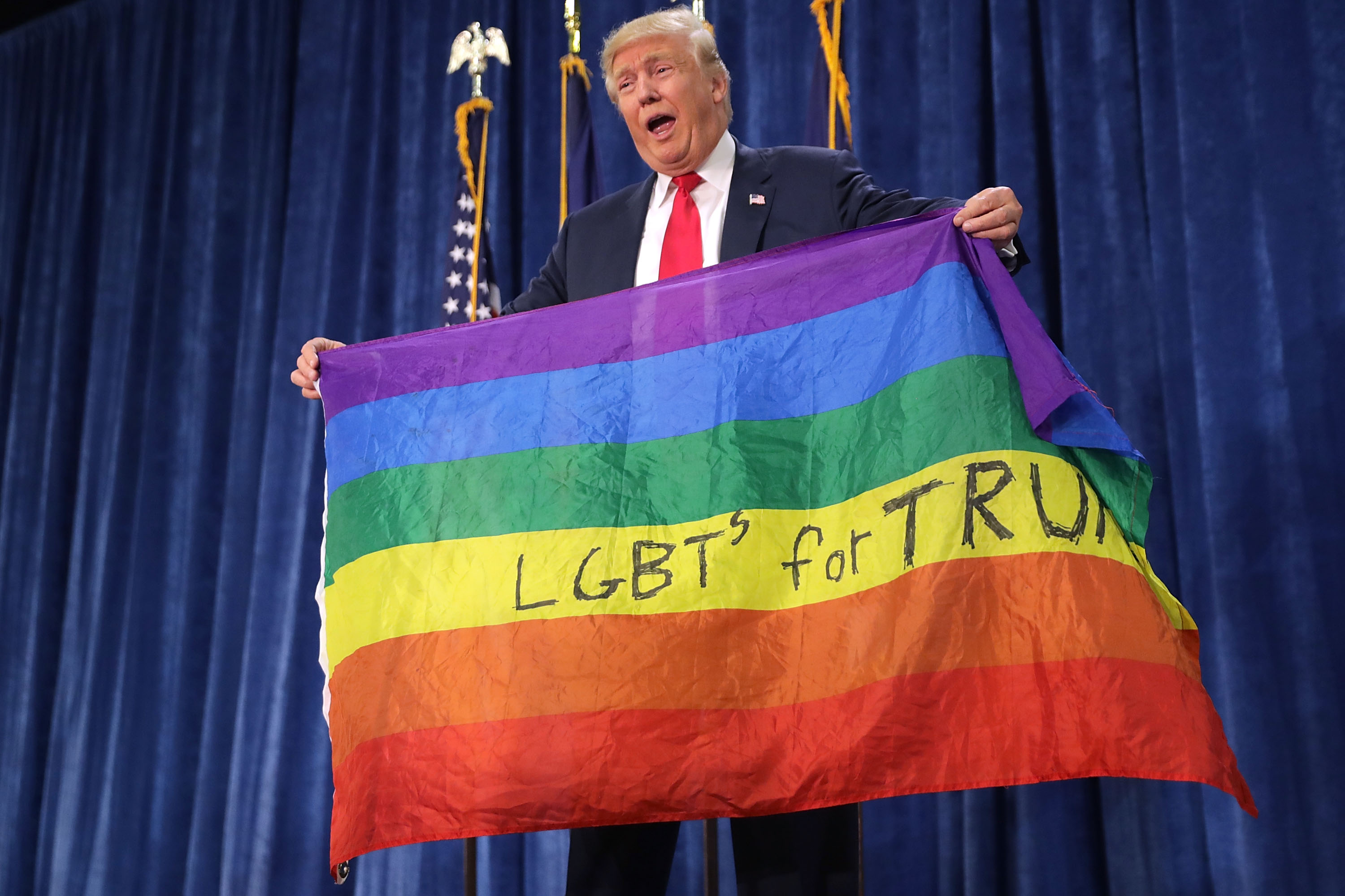 Trump Tells Gay Supporter You Don T Look Gay At Mar A Lago Fundraiser   Lgbts Trump 