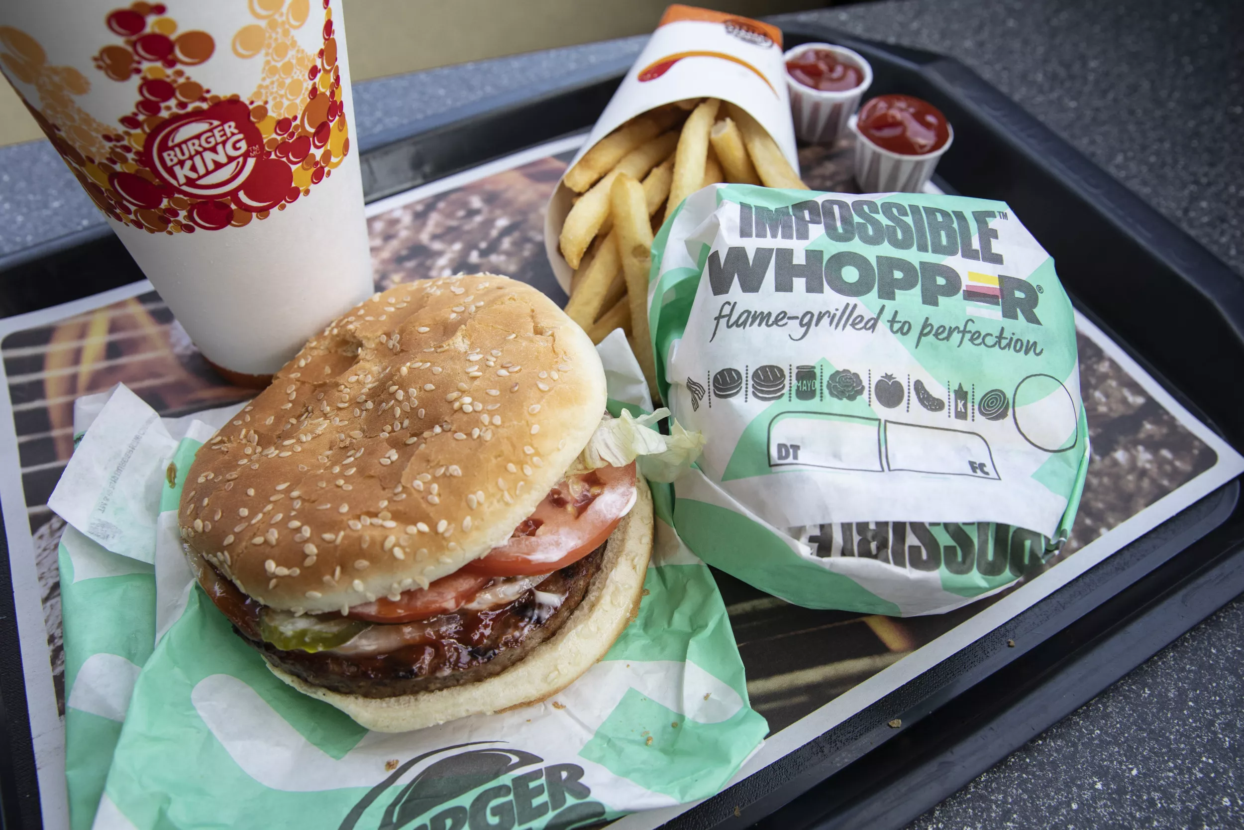 Burger King Is Being Sued for Making Sandwiches Look Too Big in 'False' Ads - Vimarsana News
