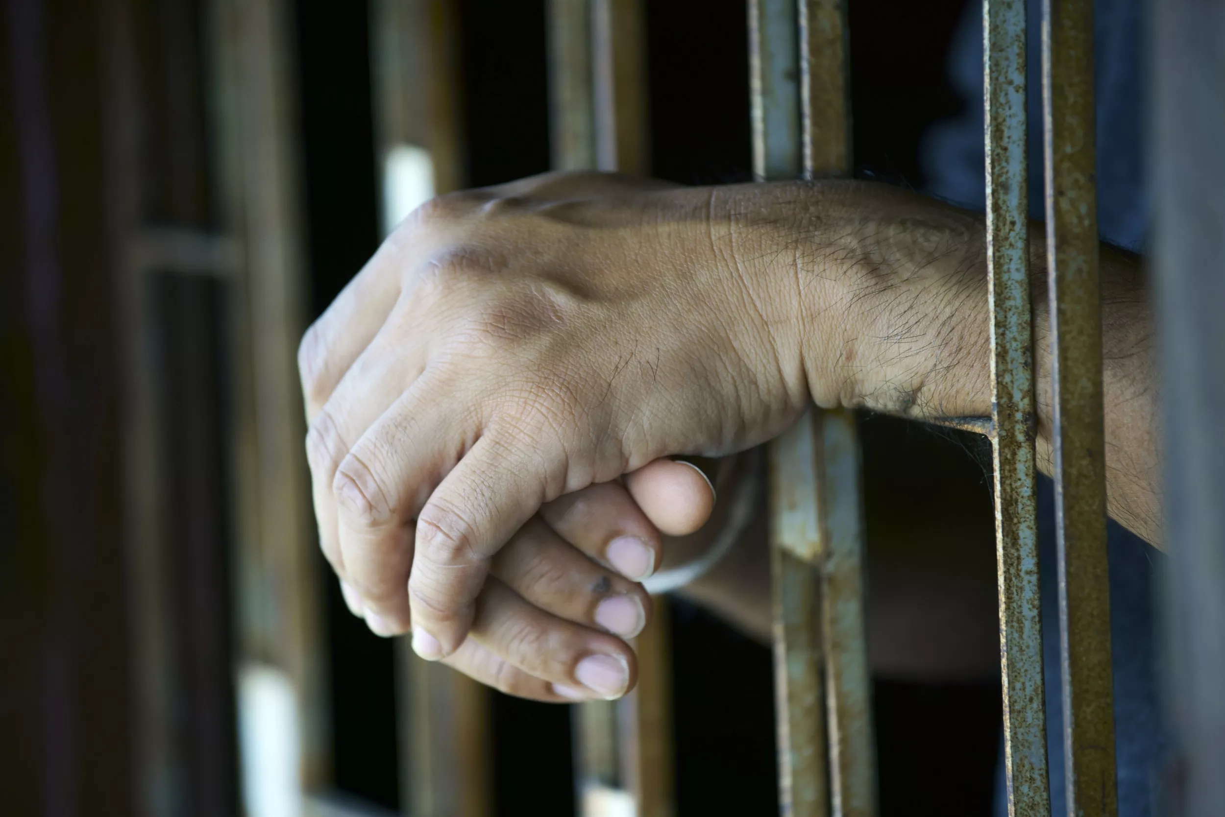 'Wife You Up': Jail Nurse Shares Funny Pick-Up Lines Inmates Try on Her - Vimarsana News