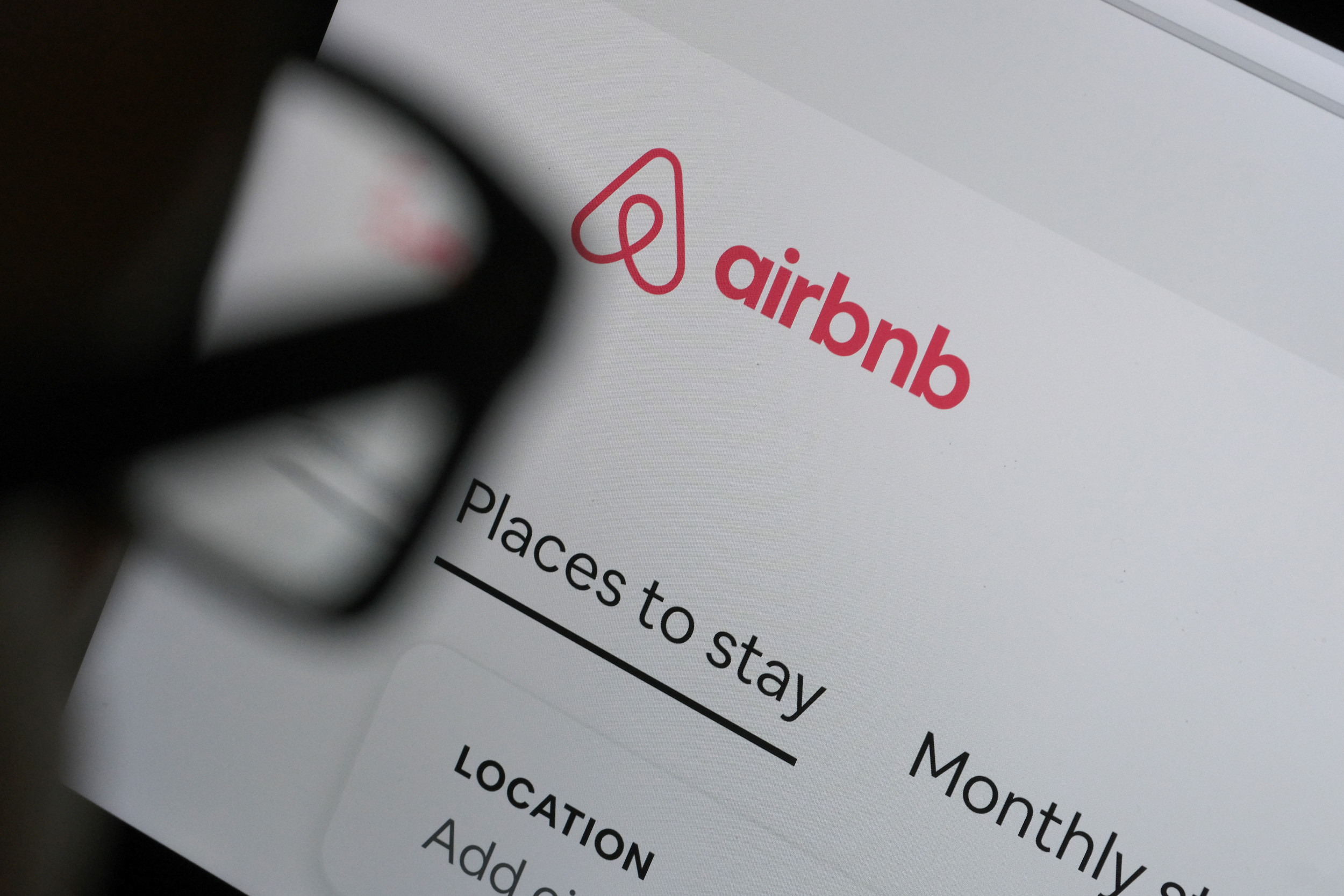 Airbnb Bans People in Russia From Booking Rooms Abroad