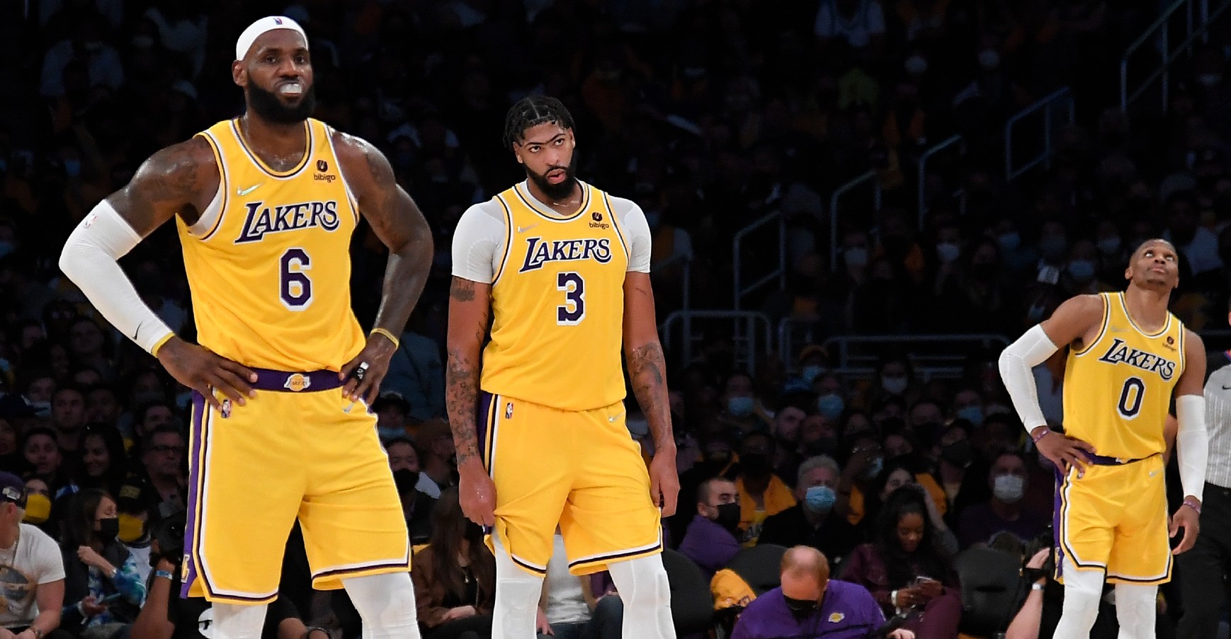 NBA 2022: Fan notices telling LeBron James detail in Lakers pics