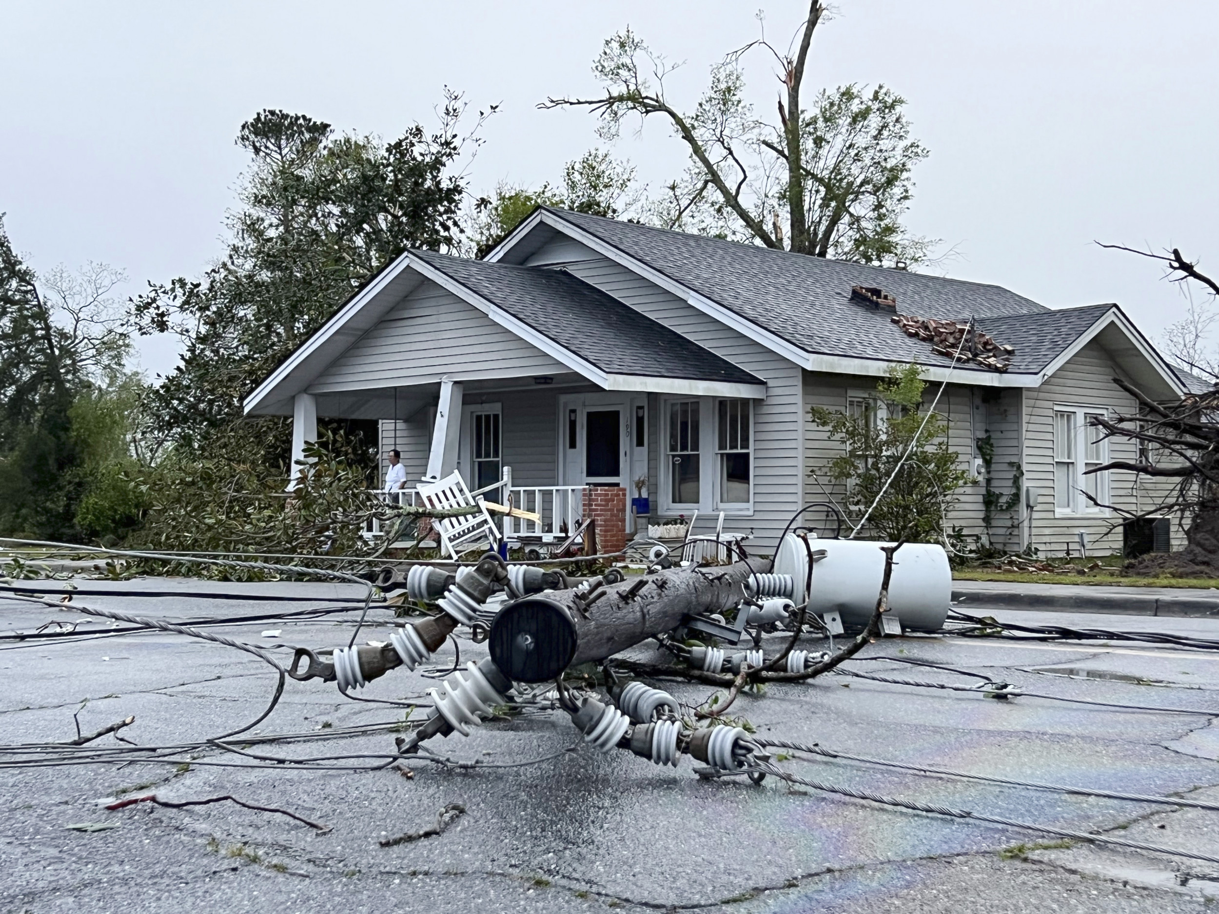 Tornadoes Decimate Small Towns in South Carolina, Leaving 1 Dead