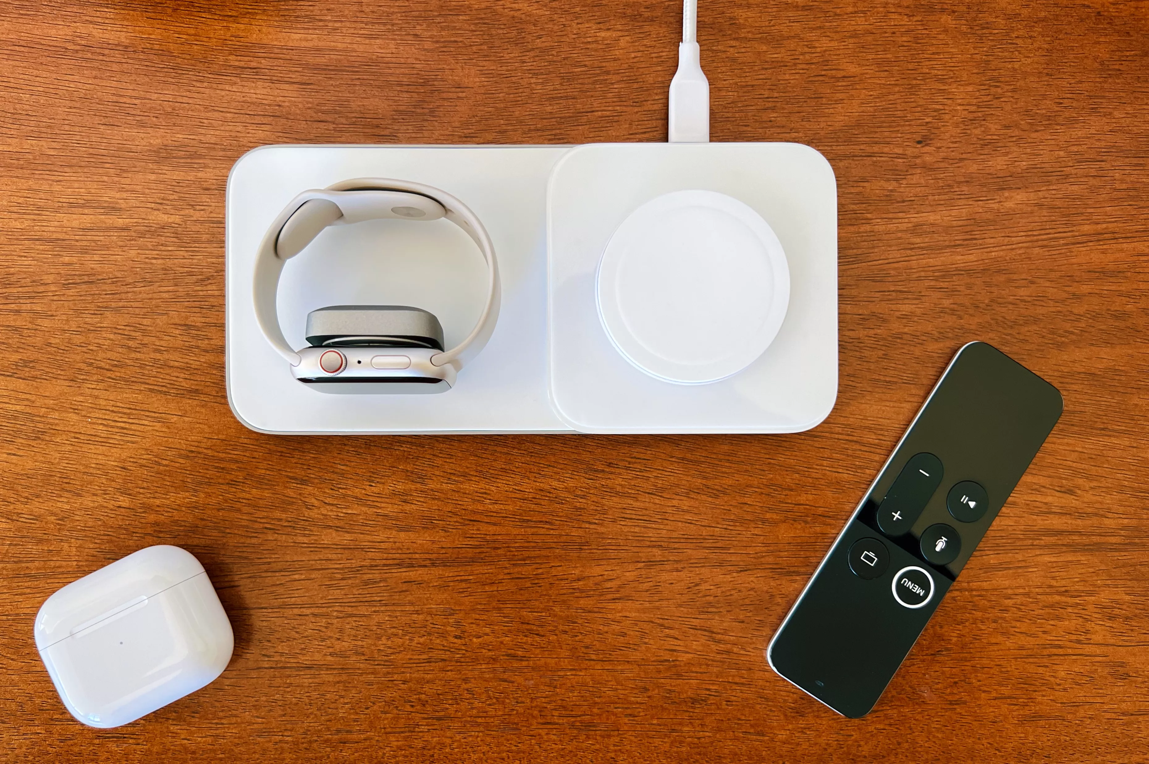 Base One Max: The Unapologetically Premium MagSafe iPhone–Apple Watch Dock - Vimarsana News