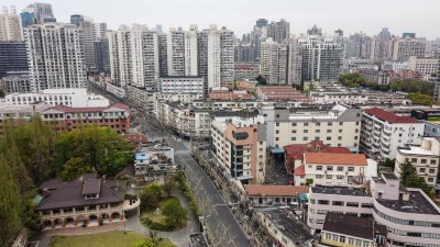 Politics in Beijing Sustain Chinas Zero-COVID Policy Politics in Beijing Sustain Chinas Zero-COVID Policy