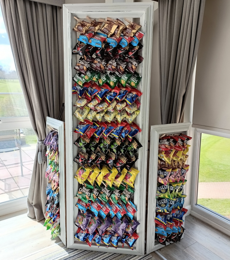 Bride and Groom Serve Wedding Guests a Wall of Potato Chips: ‘Heaven’ Bride and Groom Serve Wedding Guests a Wall of Potato Chips: ‘Heaven’