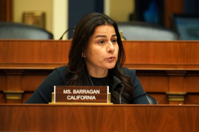 nanette barragan