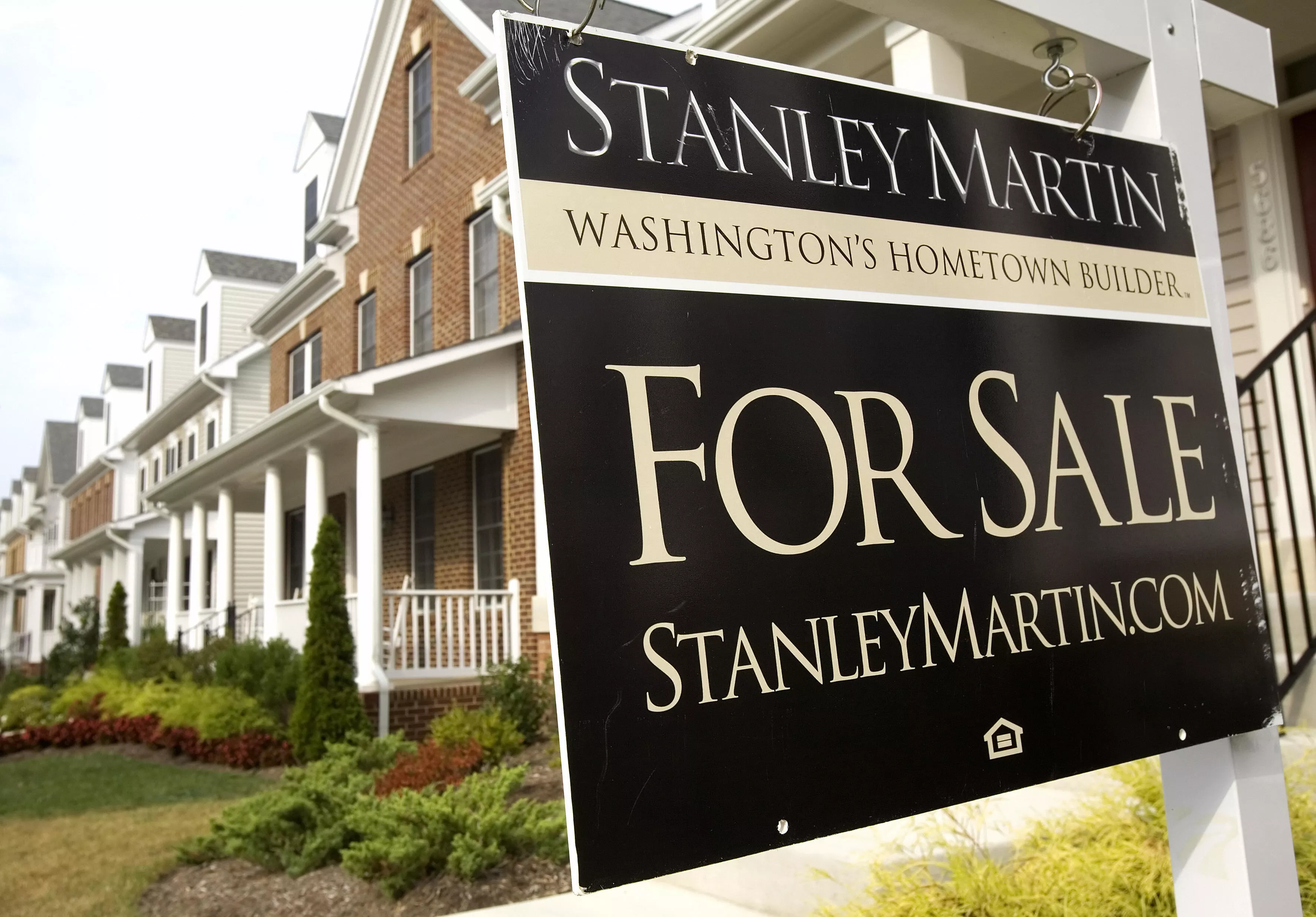 Home Going for $800K Comes With Basement Squatter: 'It's a Seller's Market' - Vimarsana News