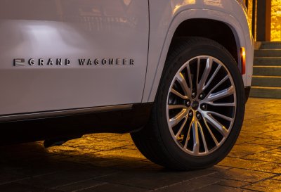 Jeep Wagoneer L and Grand Wagoneer L Jeep Wagoneer L and Grand Wagoneer L