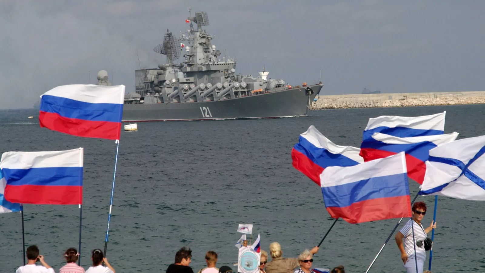 Read more about the article A viral video purporting to show a dramatic moment for a doomed Russian warship
