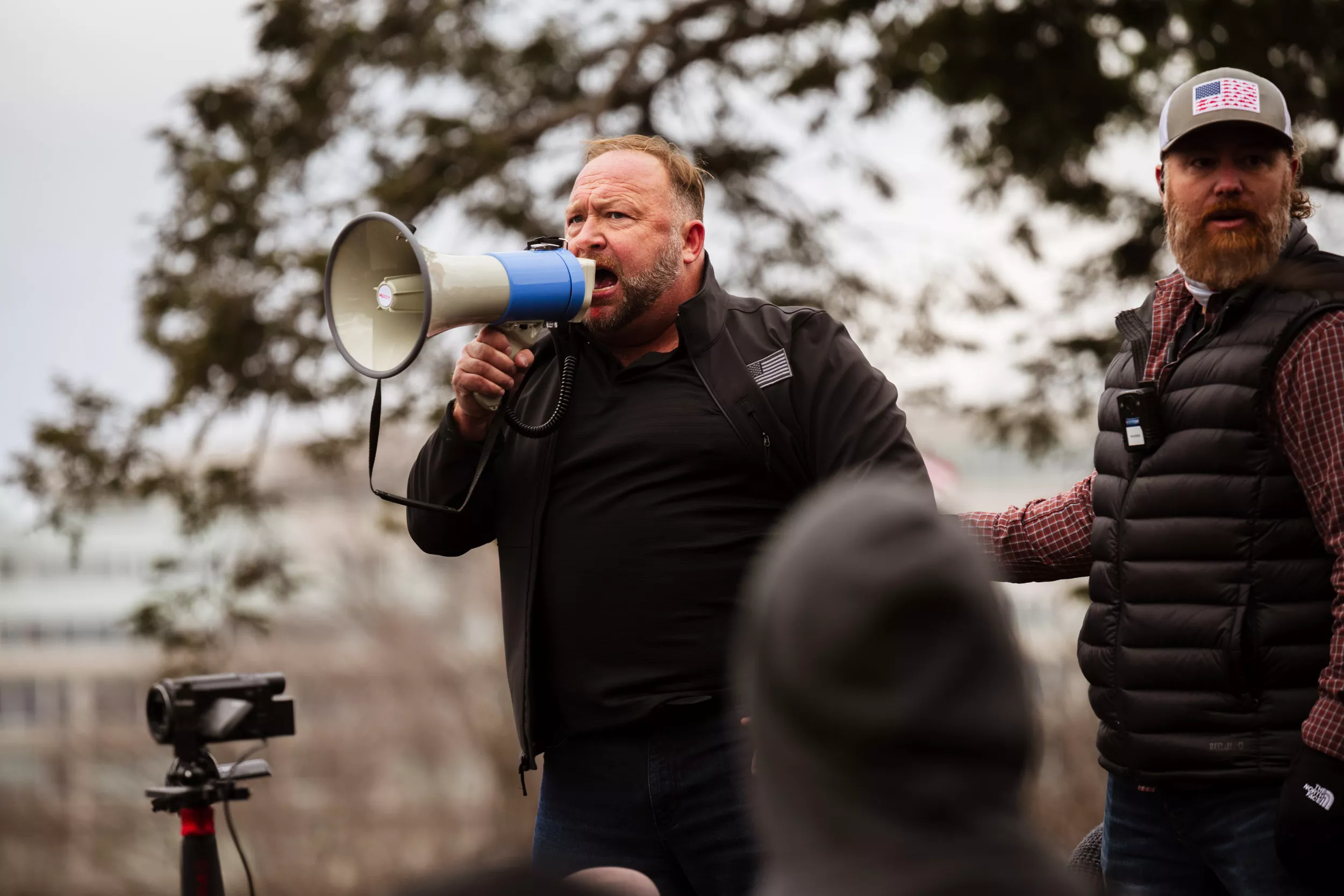 Alex Jones Denies Bankruptcy as InfoWars Host Fights Defamation Lawsuits - Vimarsana News
