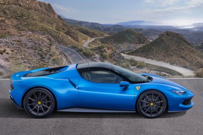2023 Ferrari 296 GTS 2023 Ferrari 296 GTS
