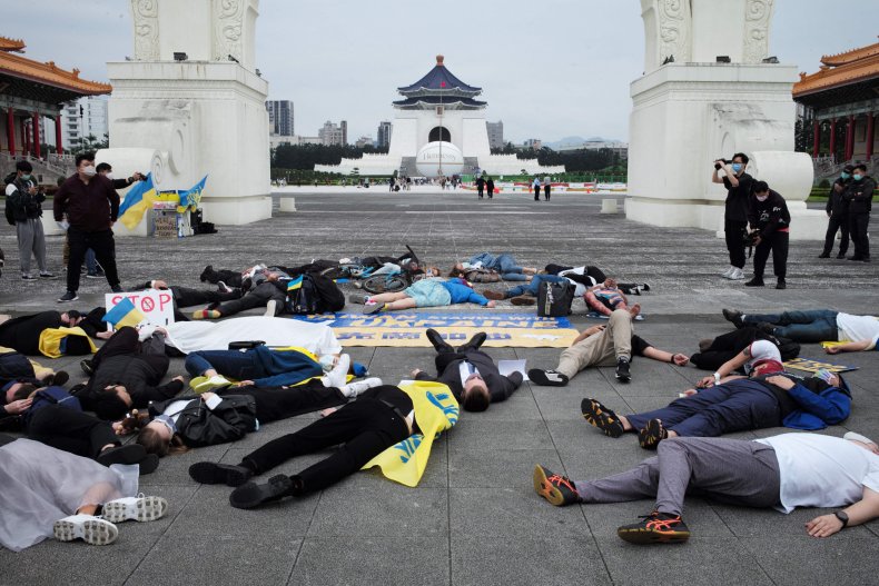 Taipei, Taiwan, protest, against, Russia, war, Ukraine