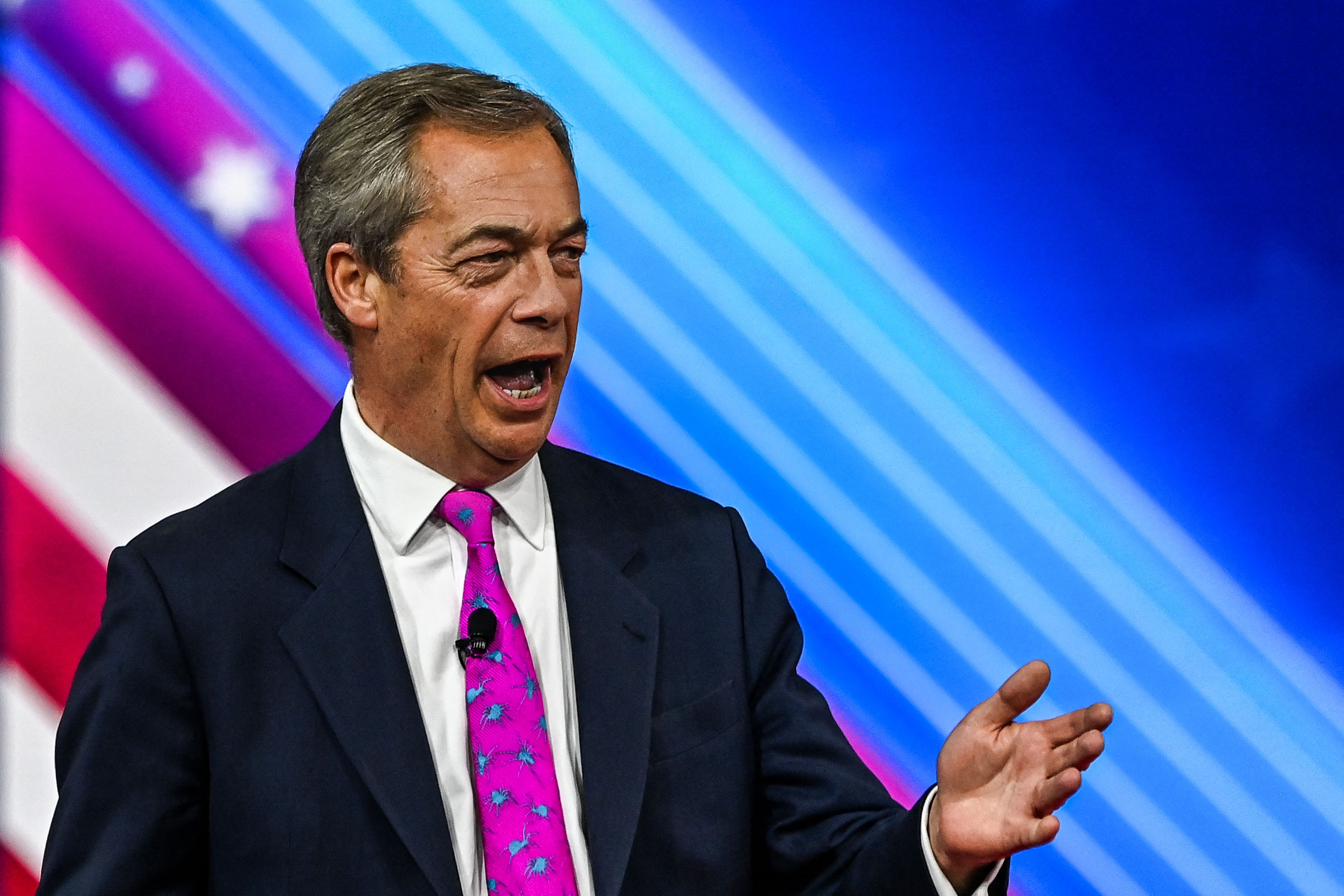 Piers Morgans Trump Interview A Disgraceful Stitch Up Nigel Farage Says 
