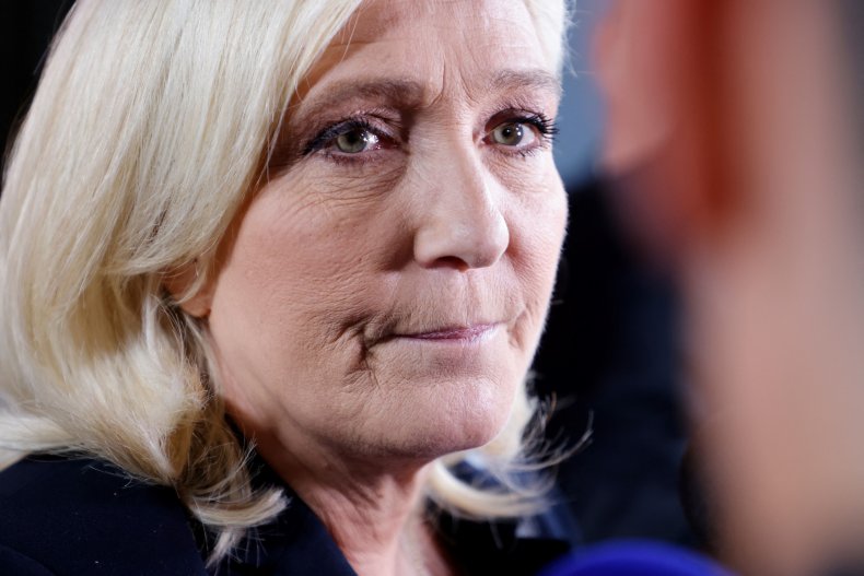 marine le pen macron