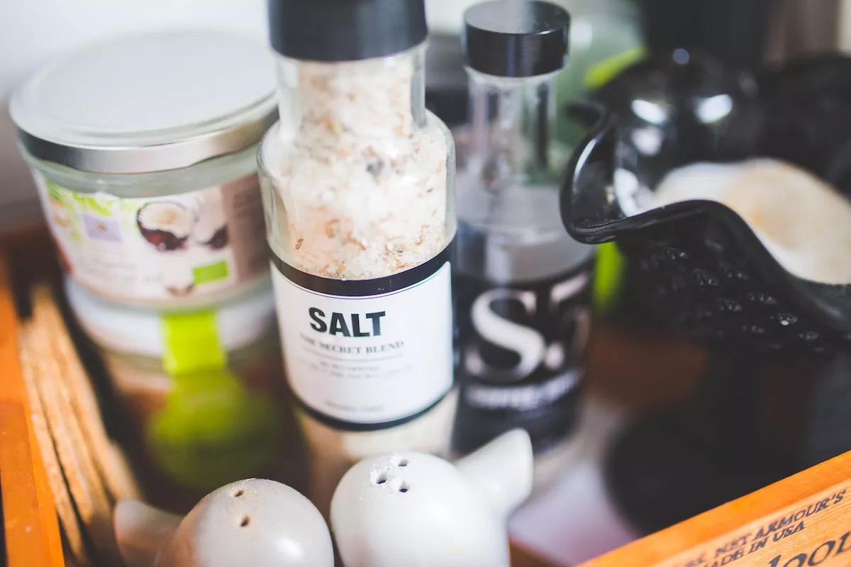 World First: Salt Can Be Replaced in Food – Using Electric Chopsticks - Vimarsana News
