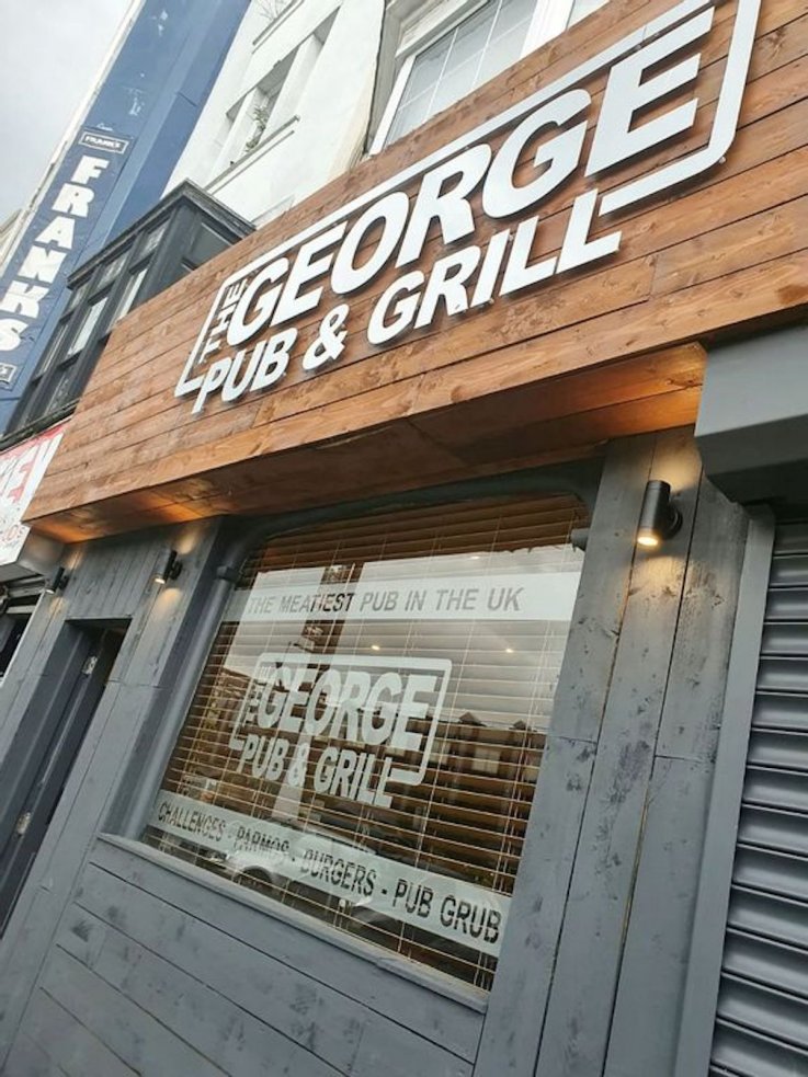 George Pub and Grill