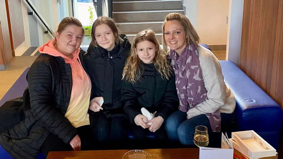 Big-Hearted Mom Finds Homes for More Than 100 Ukrainian Refugees - Vimarsana News