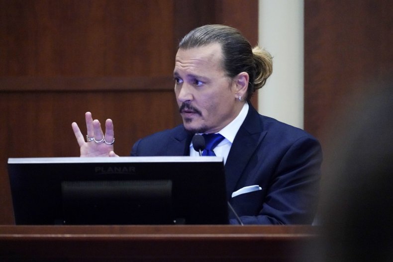 Depp on stand