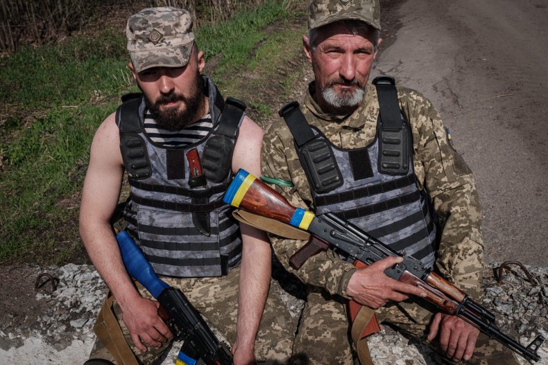Ukraine soldiers at Donbas checkpoint Russia invasion