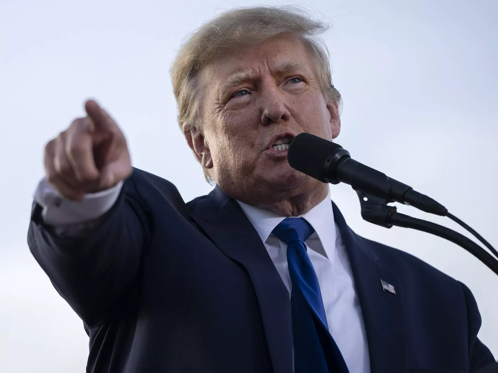 How Many People Are on Truth Social? Trump's App Beating Twitter in Charts - Vimarsana News