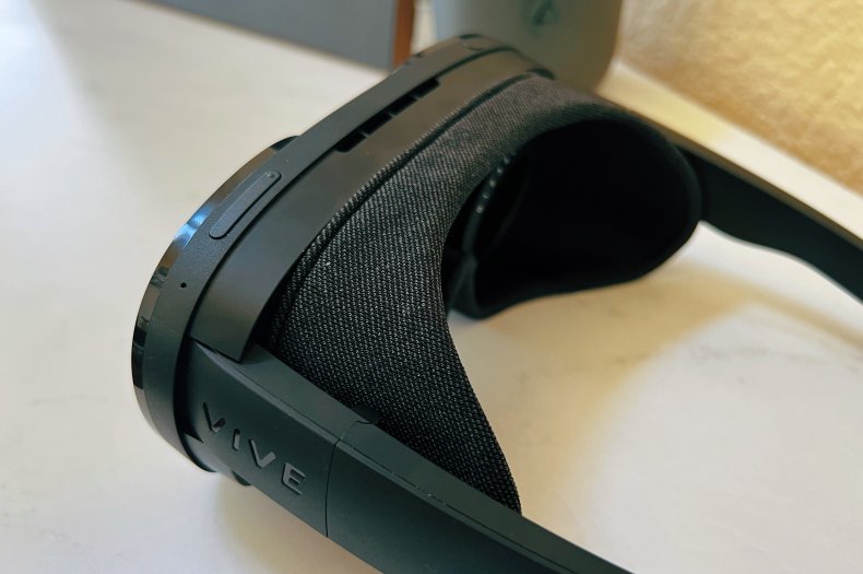 HTC Vive Flow