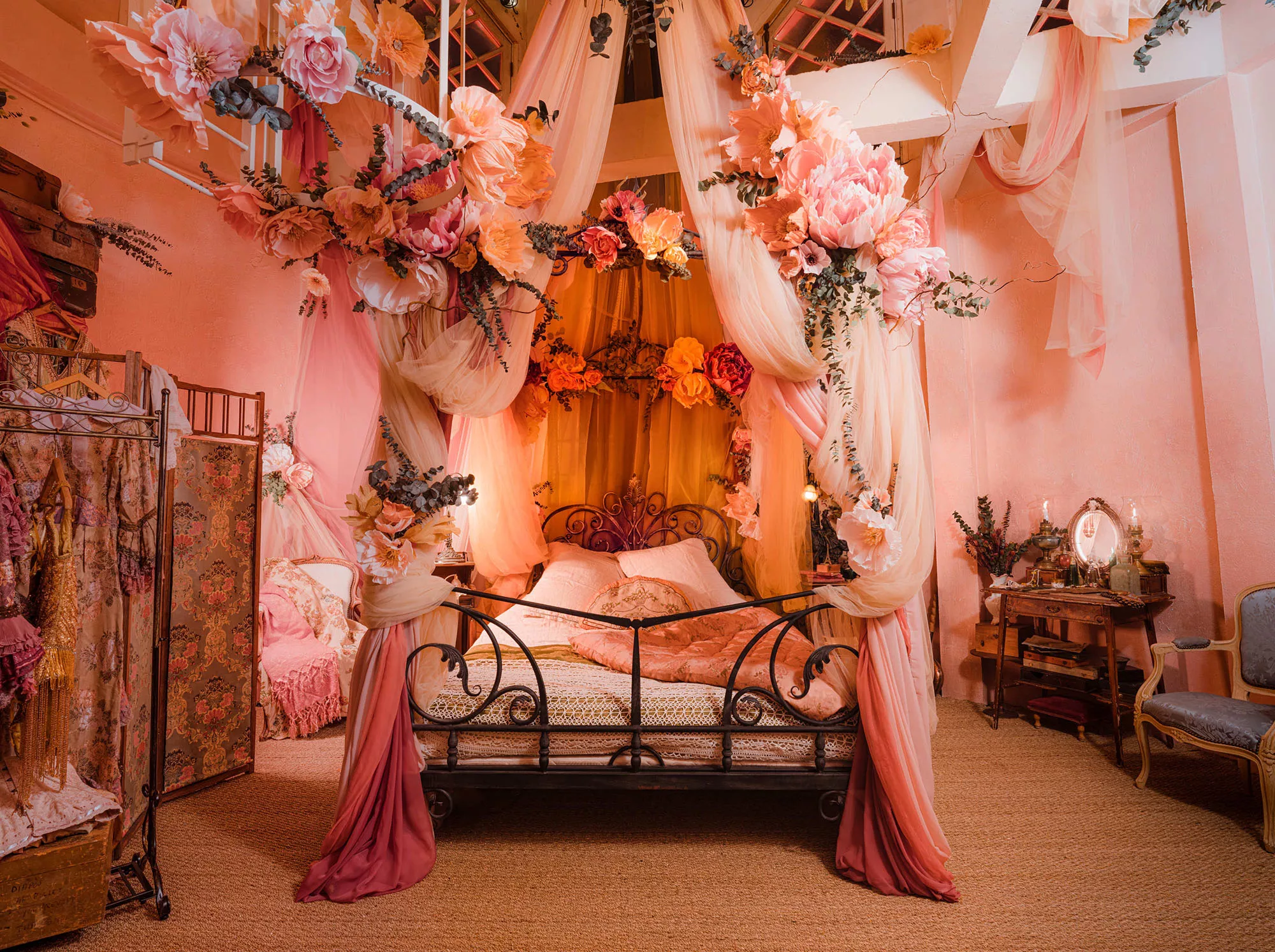 Sails Of The Century: Iconic Moulin Rouge Windmill Opens to Airbnb Guests - Vimarsana News