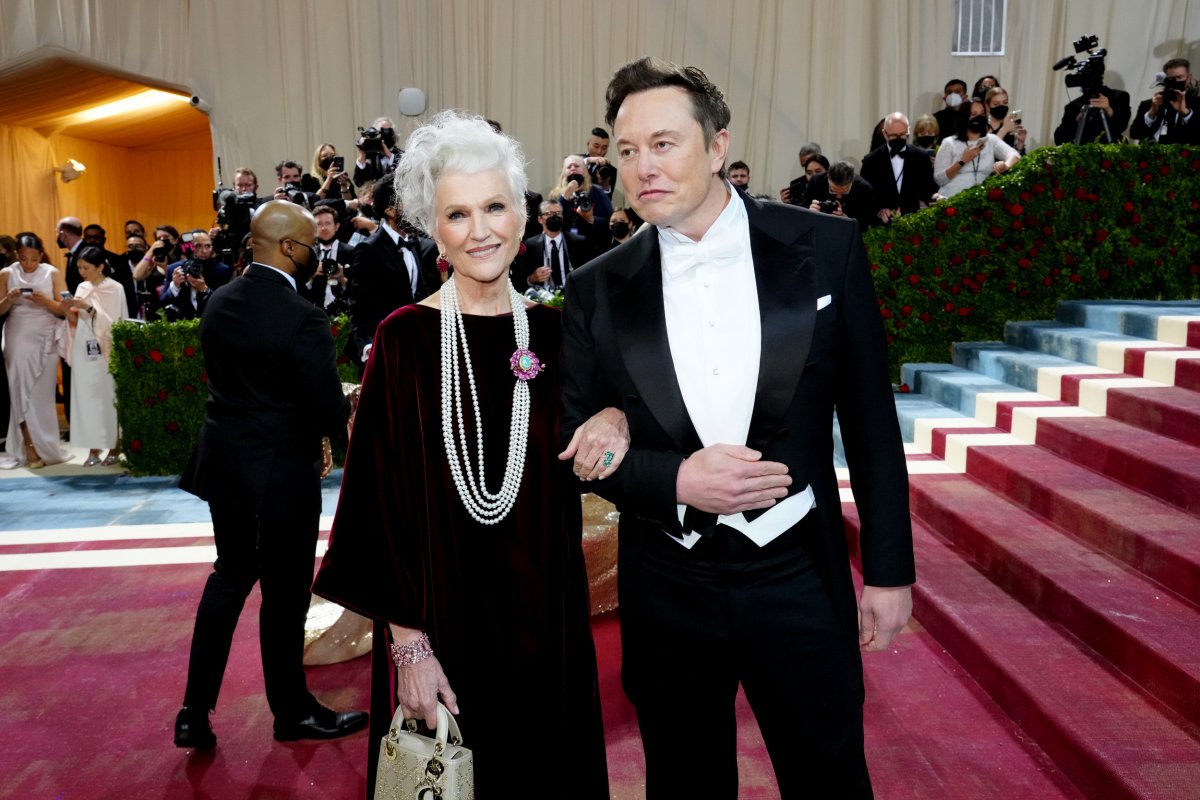 Who Is Maye Musk? Elon Musk Brings Mom to Met Gala 2022 - Newsweek
