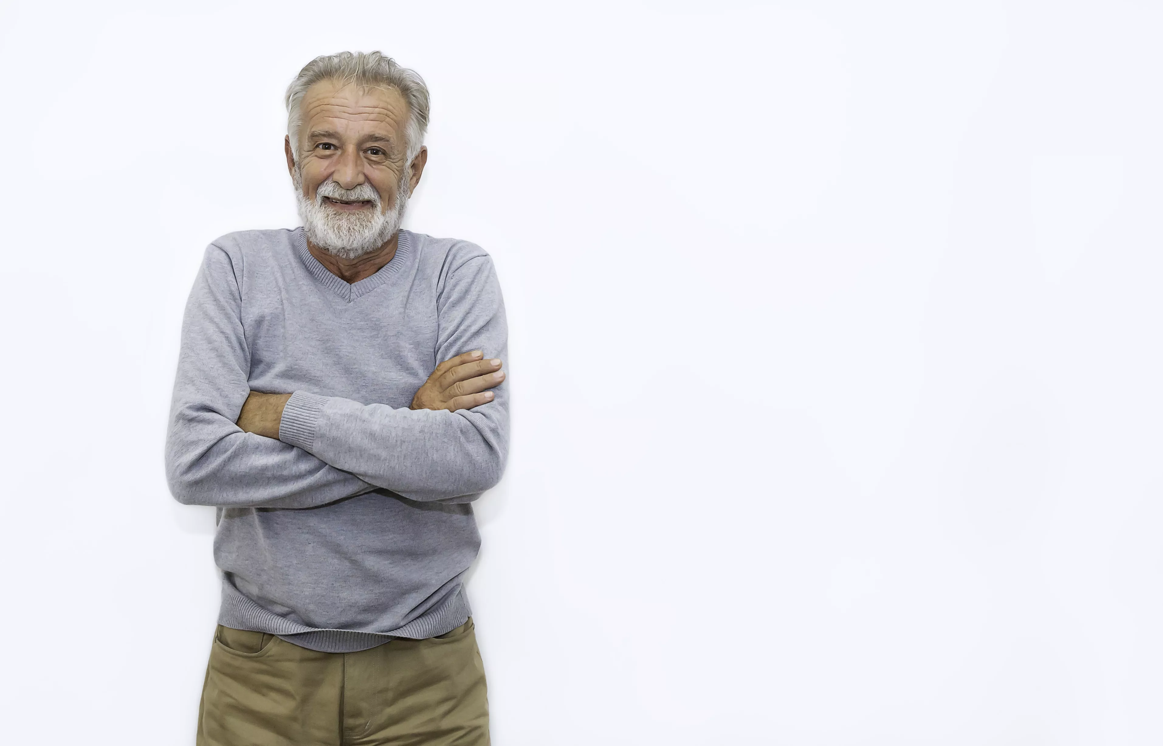 Flirty Message From Grandpa to Granddaughter's Friend Shocks Viewers - Vimarsana News