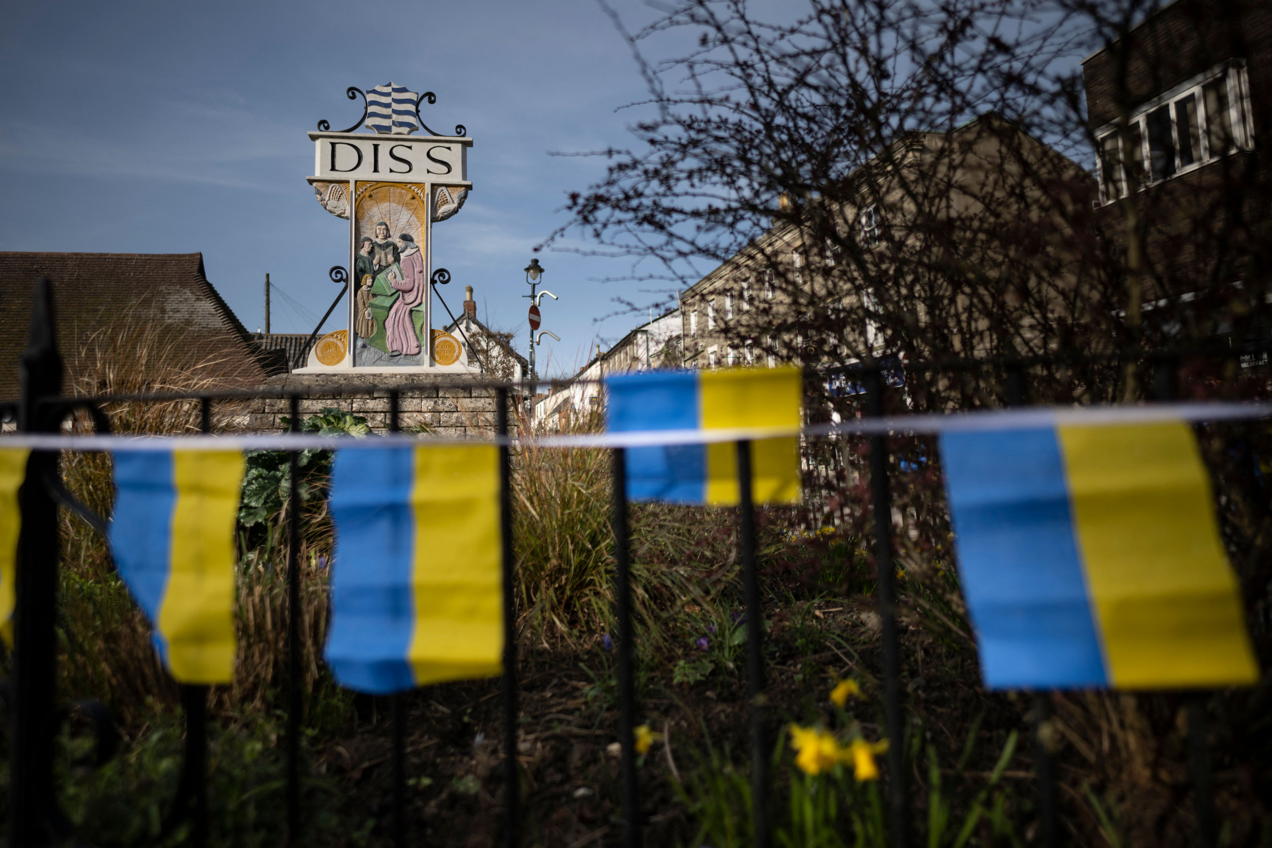 Video Captures 3-Year-Old Ukrainian Refugee Overjoyed to See New Bedroom