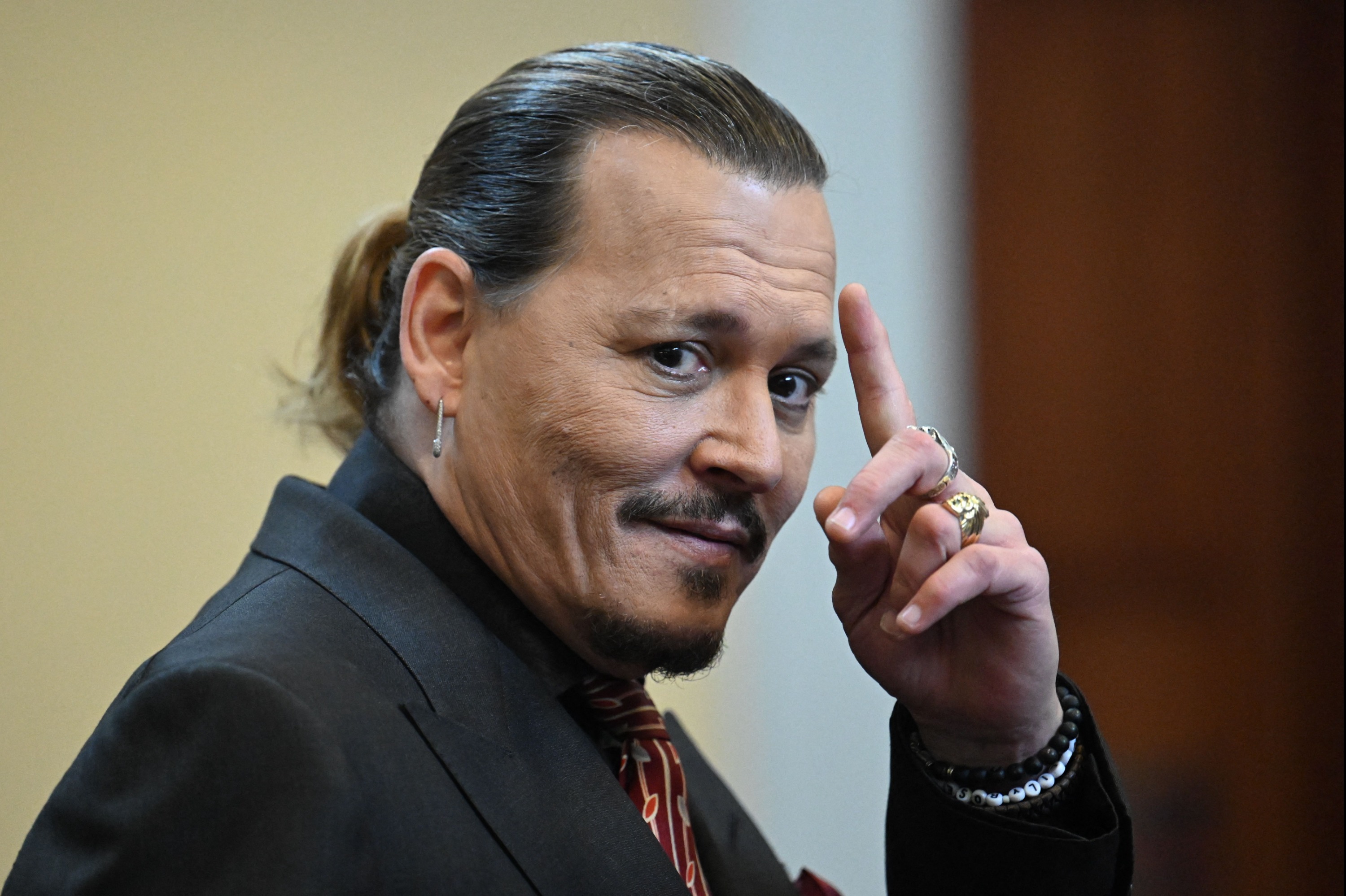 Fans Confused by Tampon Applicator's Presence in Johnny Depp Drug Photo ...