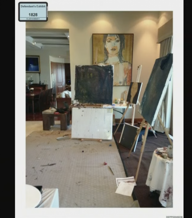 Paint studio