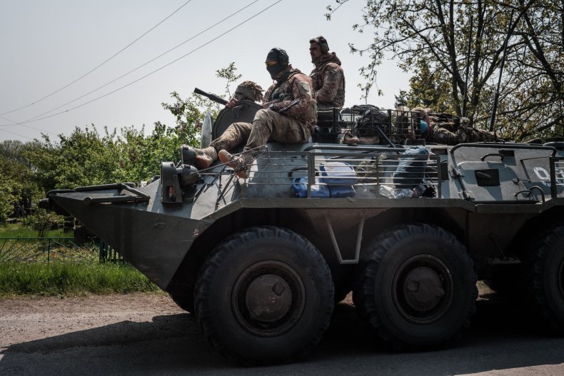 Soldati ucraini և APC nel Donbas, Russia
