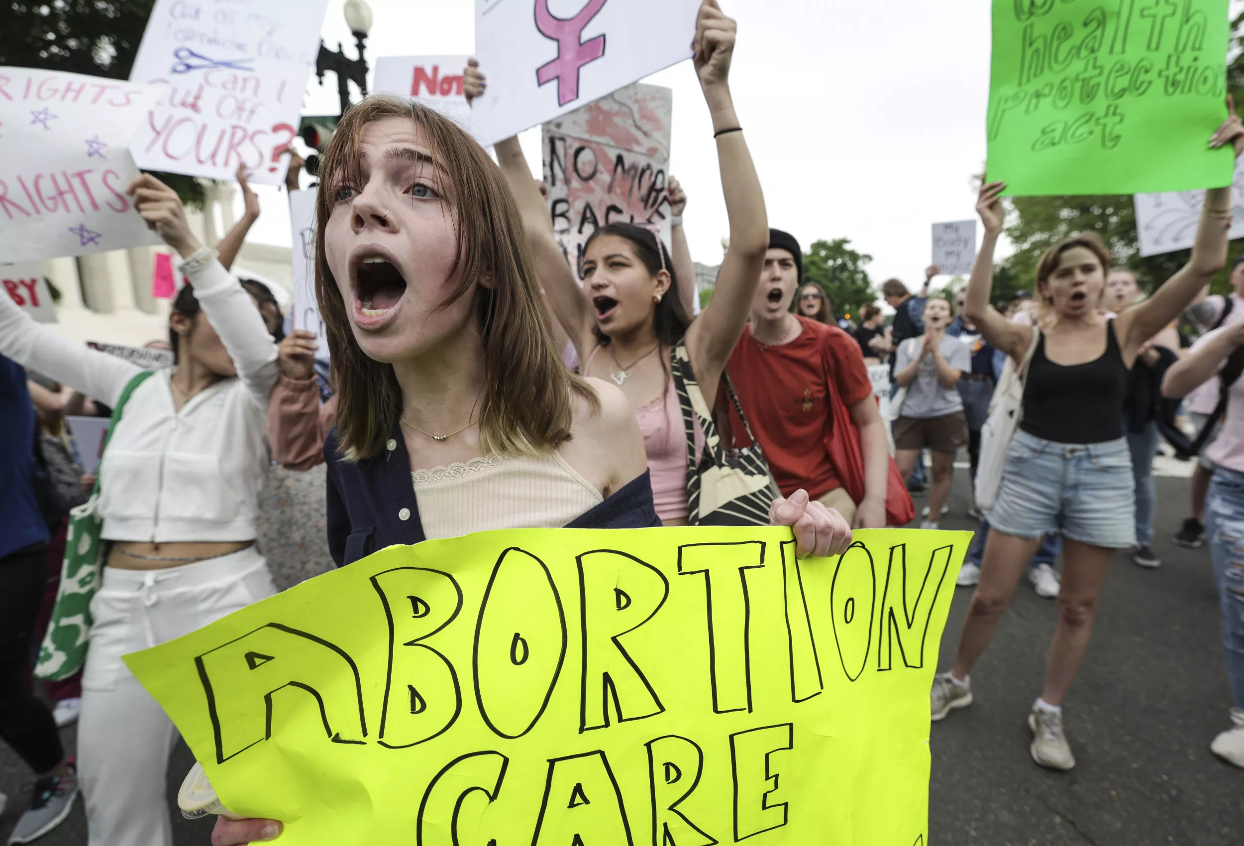 Could Period-Tracking Apps Be Dangerous in a Post-Roe v. Wade U.S.? - Vimarsana News