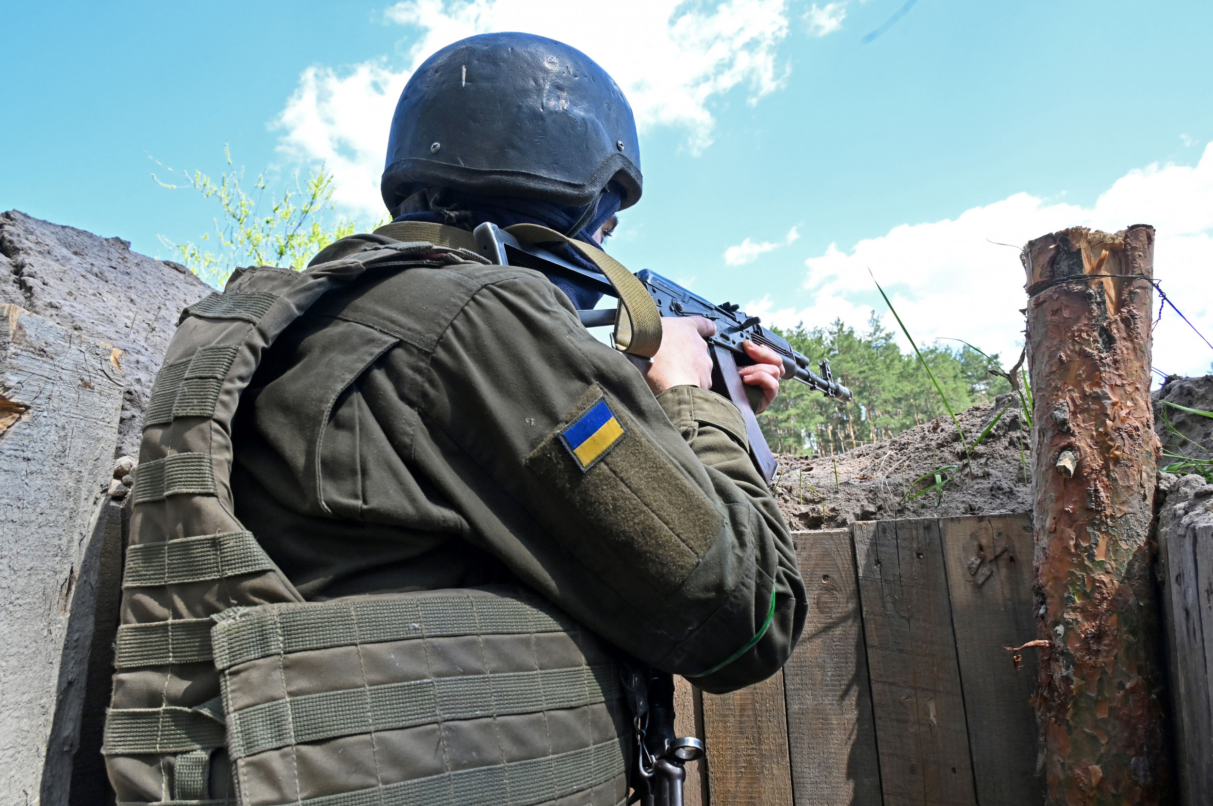 Нападение всу сегодня. Украинские военные. Армия Украины 2000. Военная опасность.