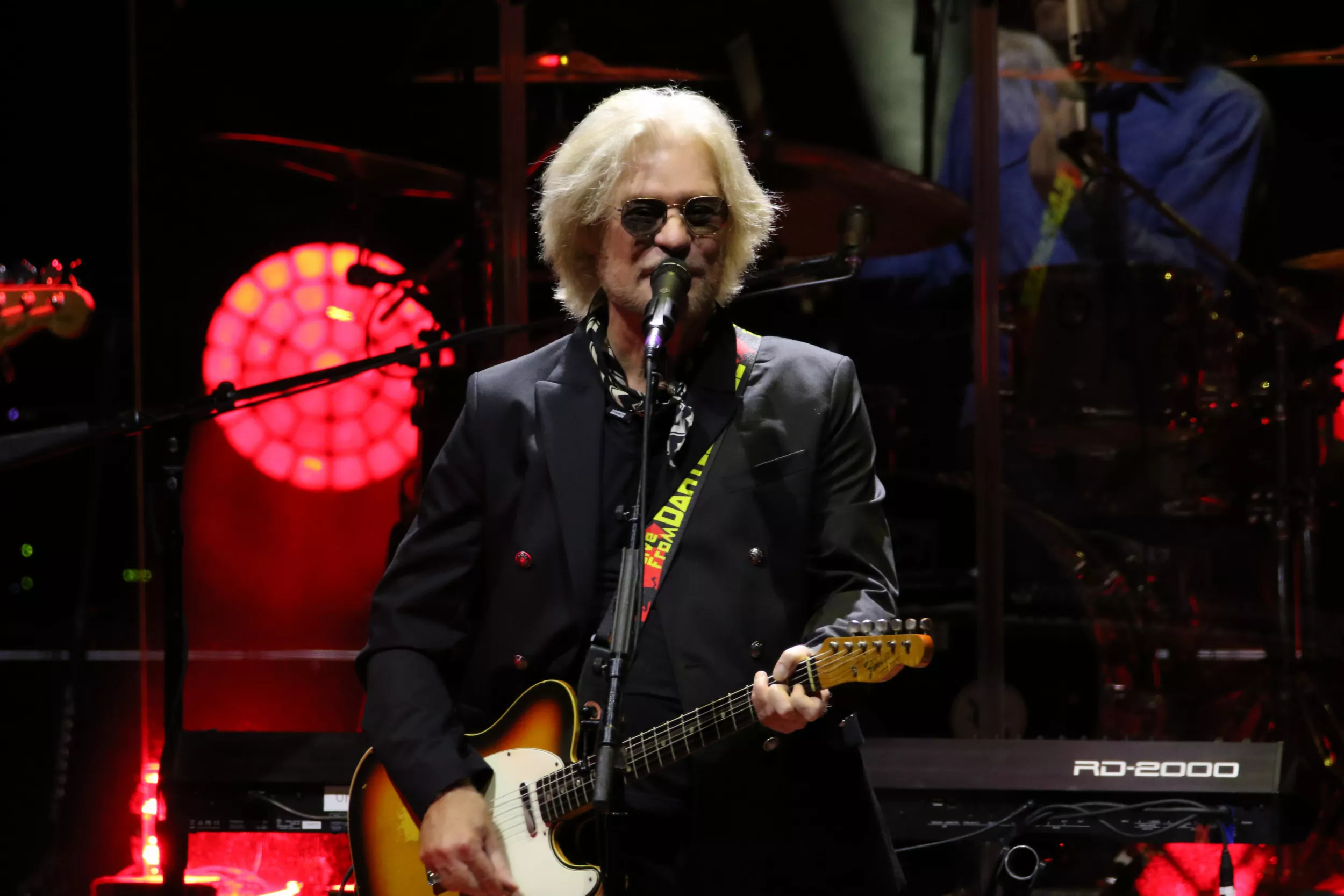 Daryl Hall on His New Career-Spanning Solo Music Collection 'BeforeAfter' - Vimarsana News