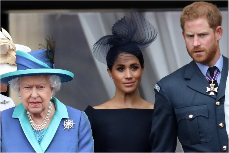Queen Elizabeth II Meghan Harry Balcony Ban