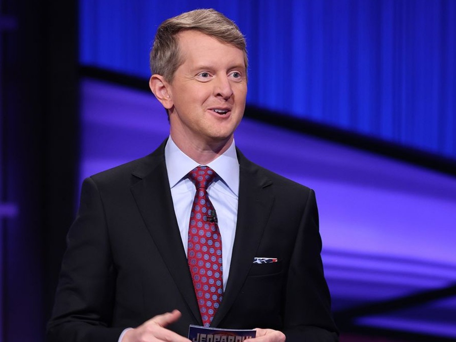 Is Ken Jennings Leaving 'Jeopardy!' and Why Is Mayim Bialik Hosting? - Newsweek