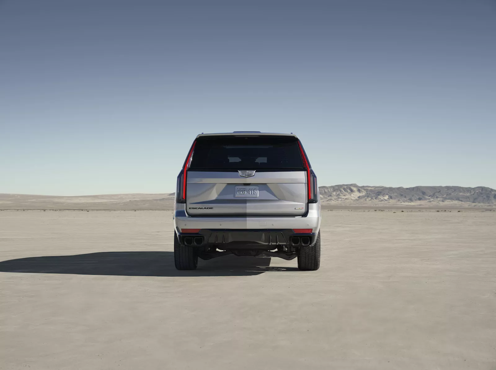 2023 Cadillac Escalade V Review: A Rocket-Powered Luxury Family Hauler - Vimarsana News