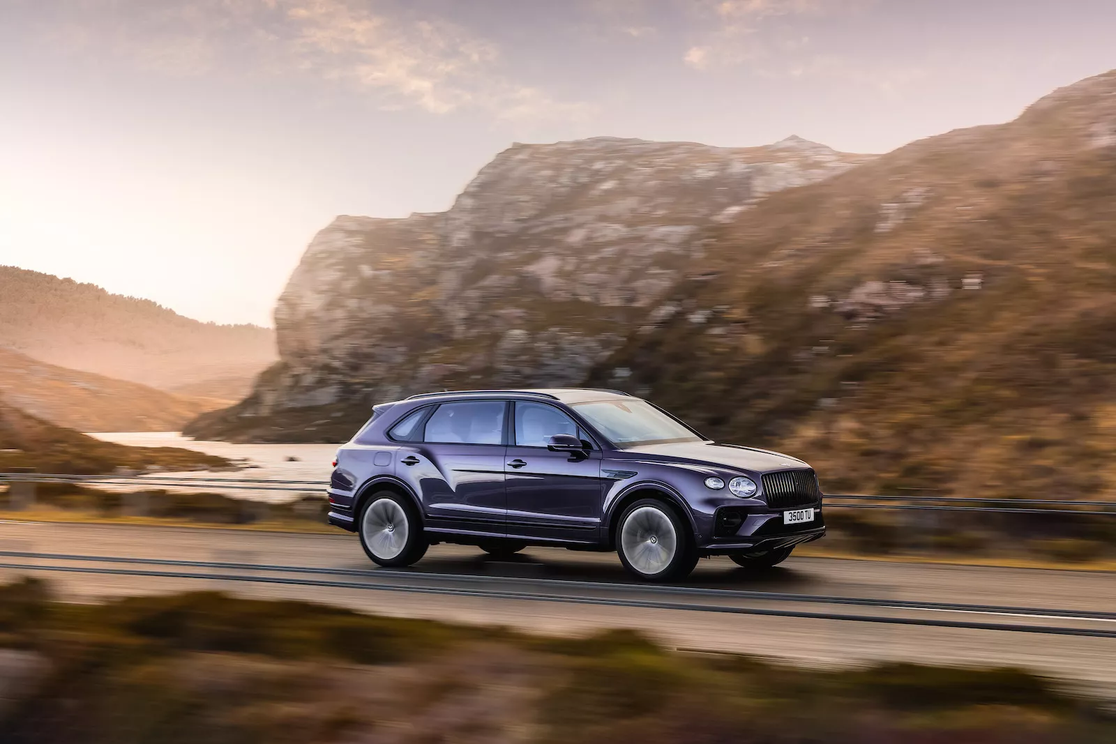 The 2023 Bentley Bentayga Second-Row Seats Put First Class to Shame - Vimarsana News