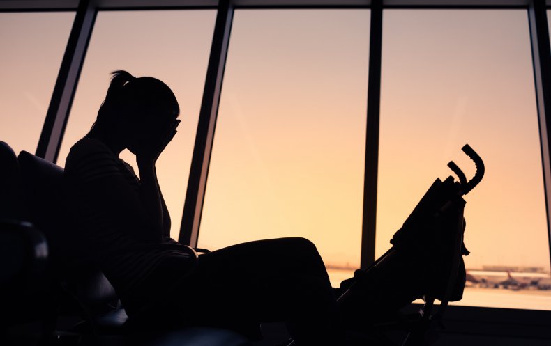 خشم همسر از شوهر در فرودگاه