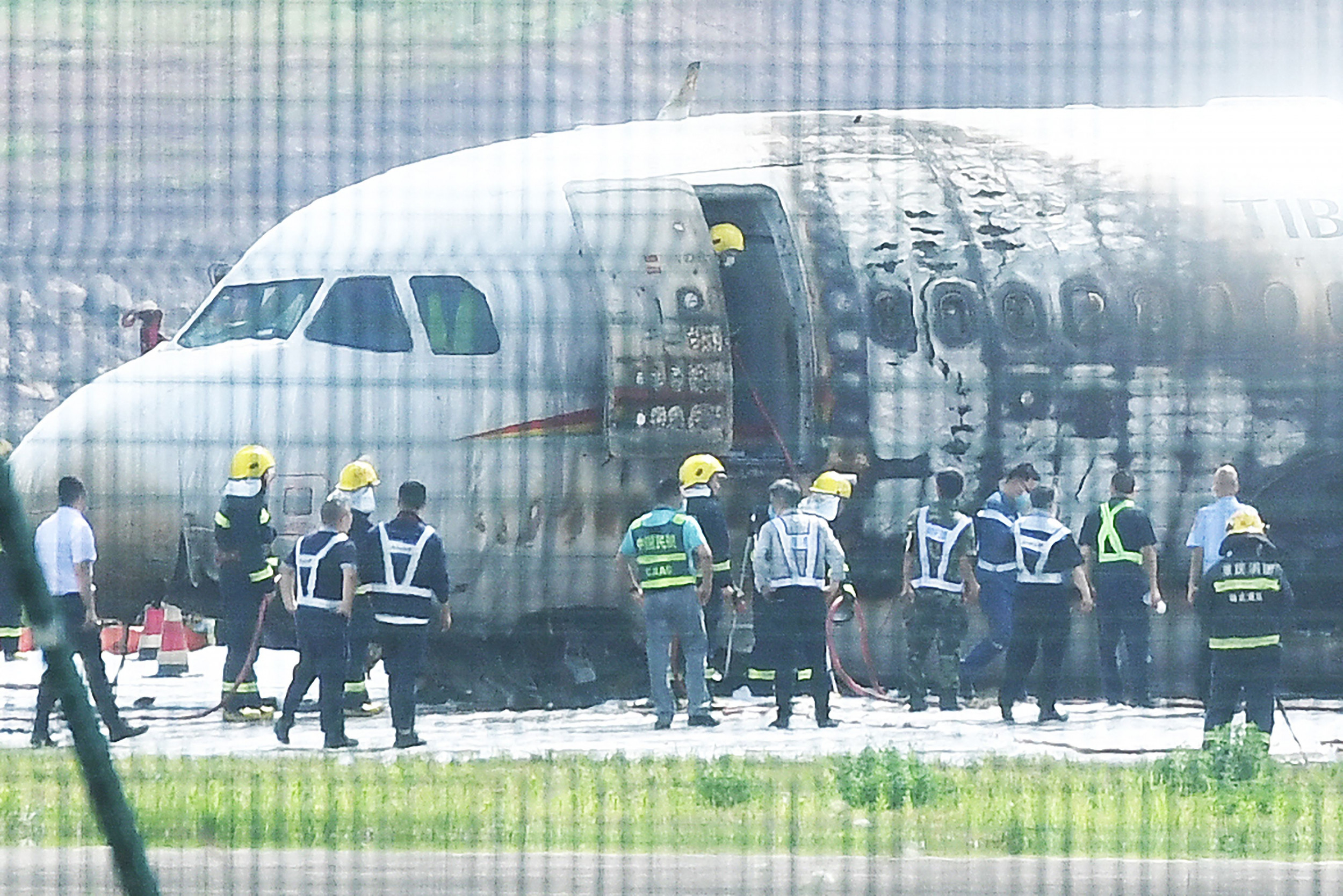 Tibet Airlines Plane Bursts Into Flames As Passengers Flee, Video Shows