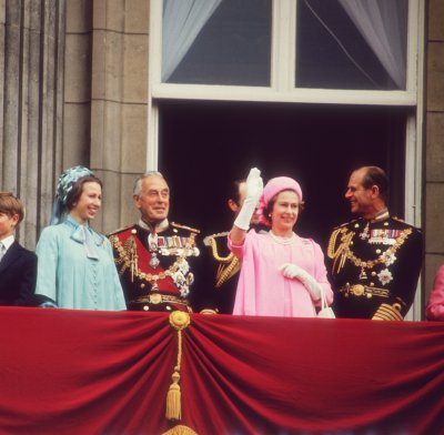 Queen Elizabeth II Silver Anniversary Balcony Queen Elizabeth II Silver Anniversary Balcony