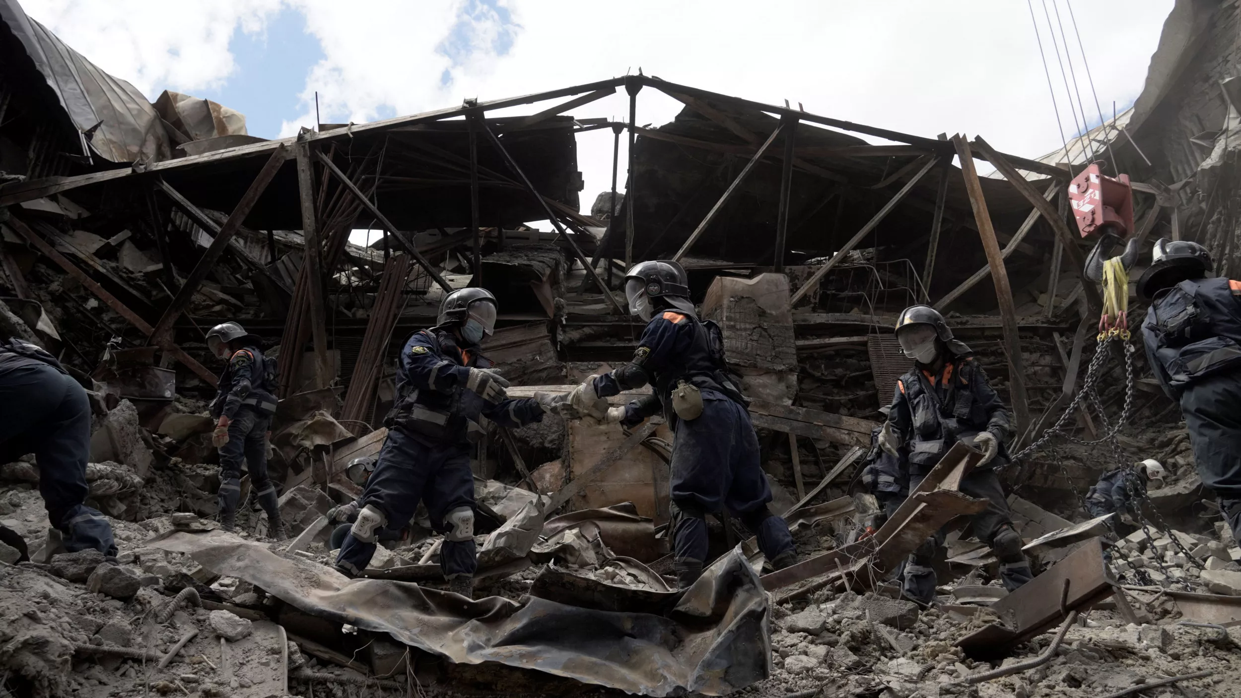 Russian Soldier Says Body Armor Supplied by Military Is 'Terrible' - Vimarsana News