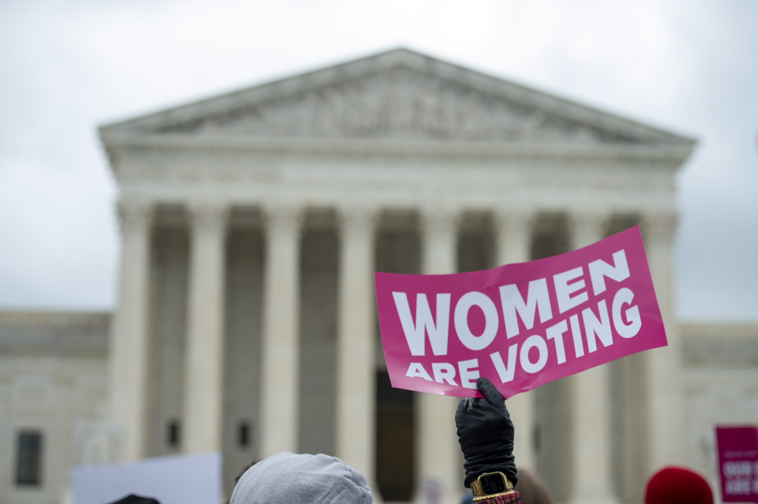 Army Seeking Abortion Protection Policy if Roe v. Wade Is Overturned