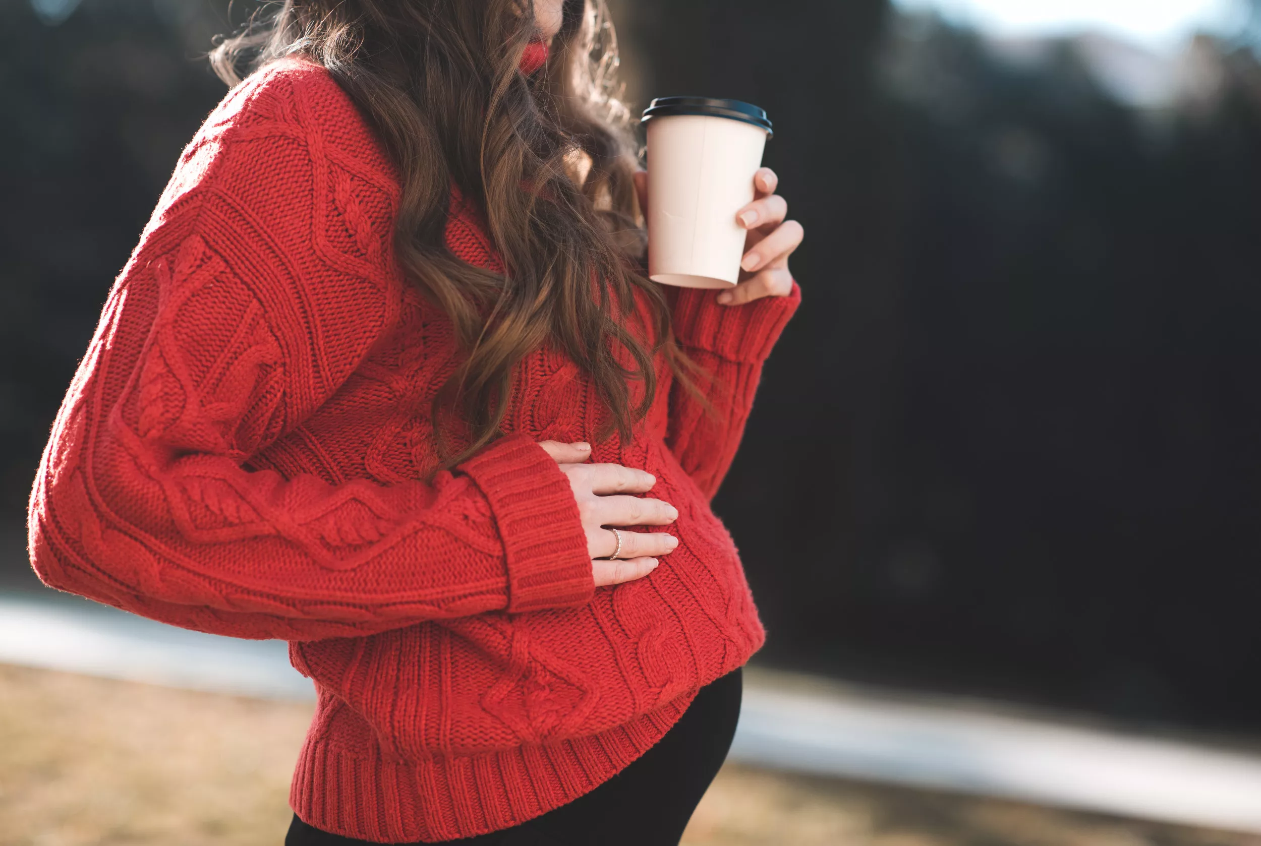 Pregnant Woman Says Barista Purposely Made Drink Decaf, Sparks Debate - Vimarsana News