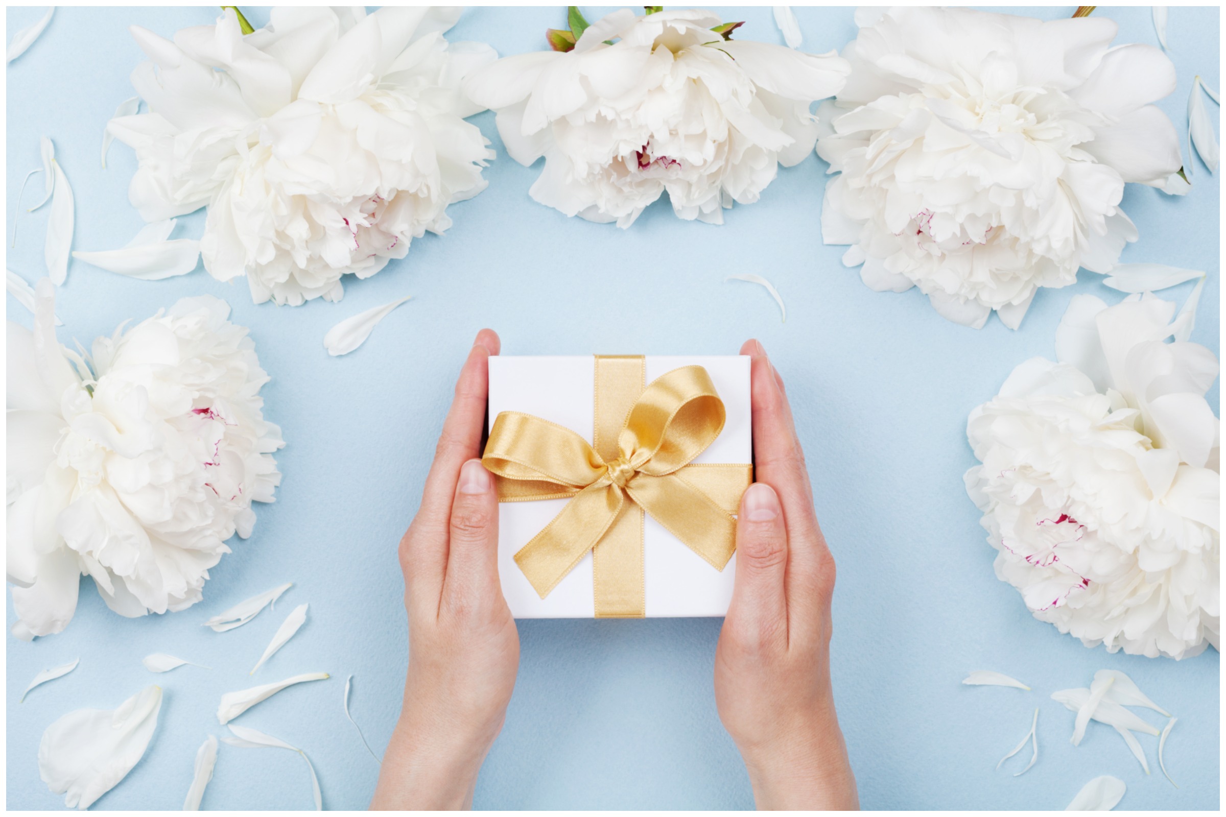 10 Thoughtful Wedding Gift Ideas For Friends To Make Their Day Memorable