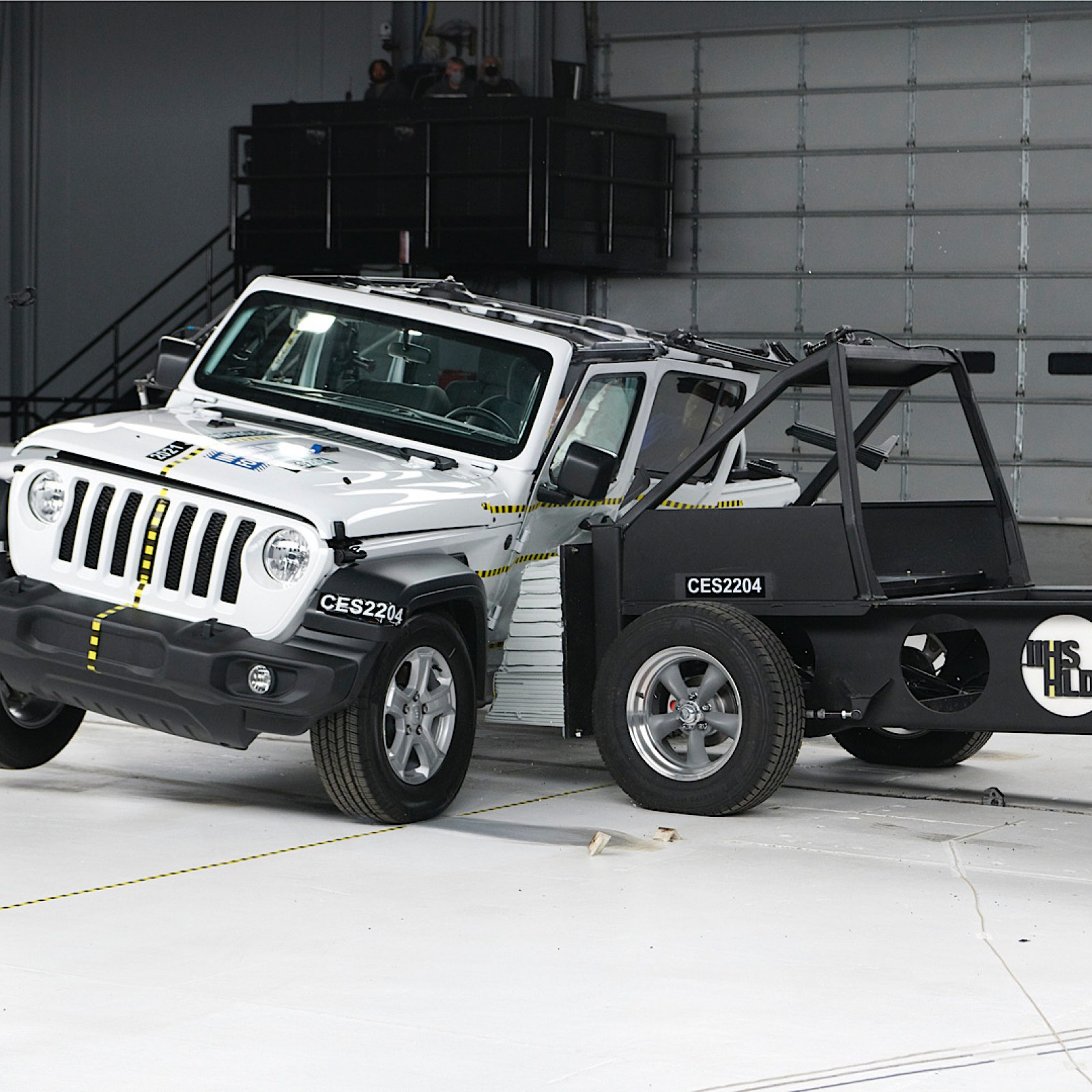 America's Favorite Midsize SUVs Perform Terribly in New IIHS Testing